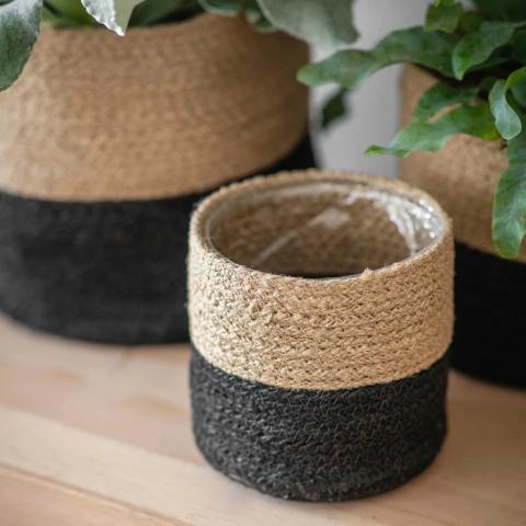 Jute Planters as an Eco-friendly Alternative to Plastic Pots